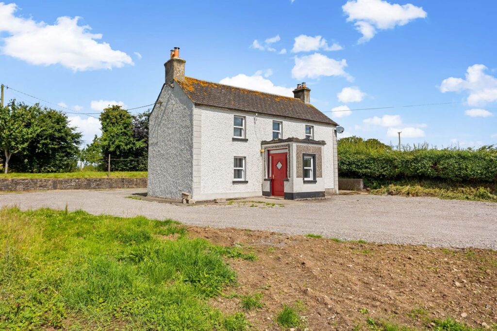Farrelly & Southern Can You Sell a House With a Mortgage? Your Ireland Guide 2025 1
