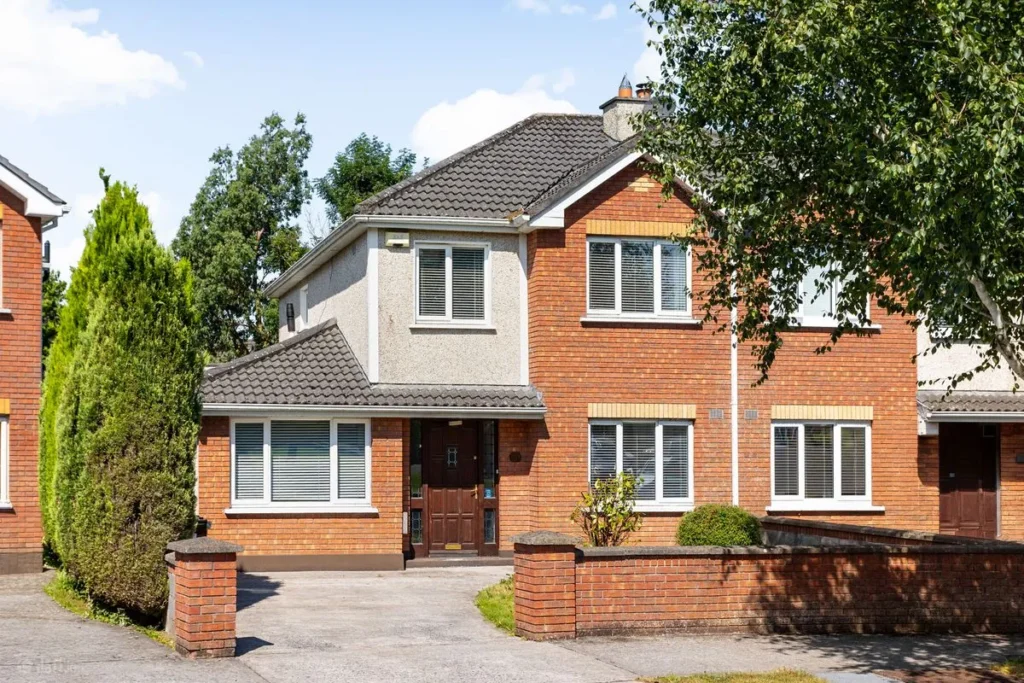semi-d house in 9 parklands court co-kildare