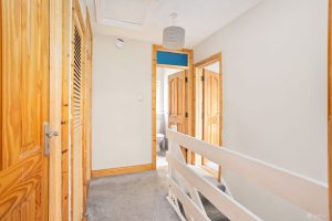 262 Beechdale 10