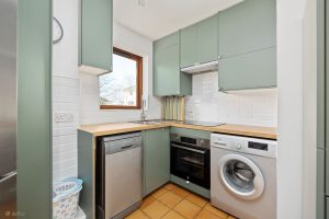 Apartment 39 kitchen view2